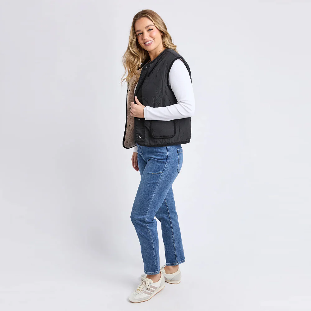 Alberta Vest - Black - Image 5
