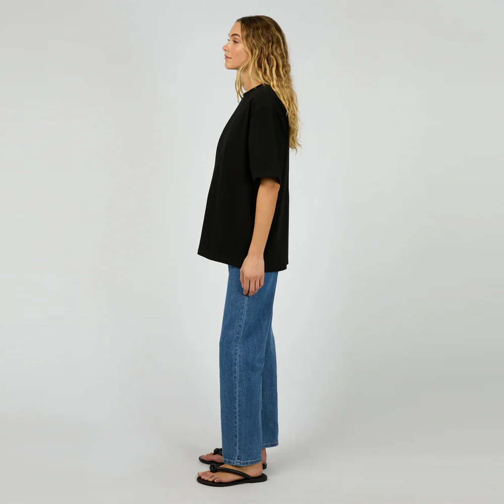 Core Oversized Tee - Black - Image 4