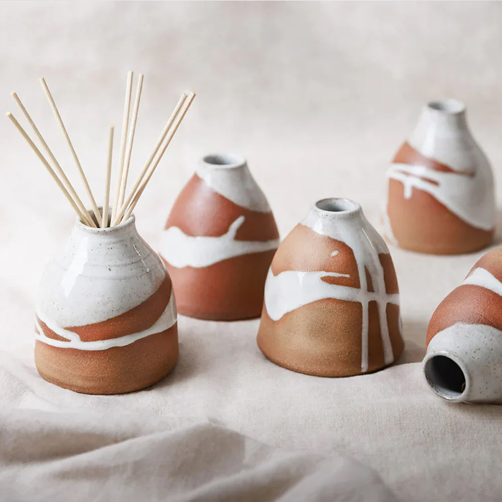 Lemon Myrtle Hand Thrown Diffuser Set - Image 3
