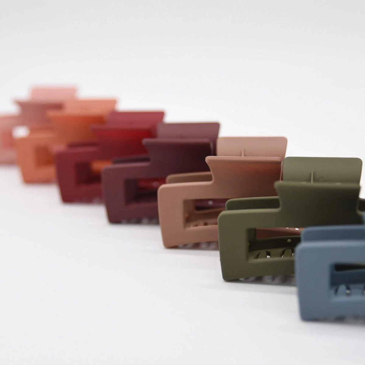 Clay Maxi Hair Clip - Image 2