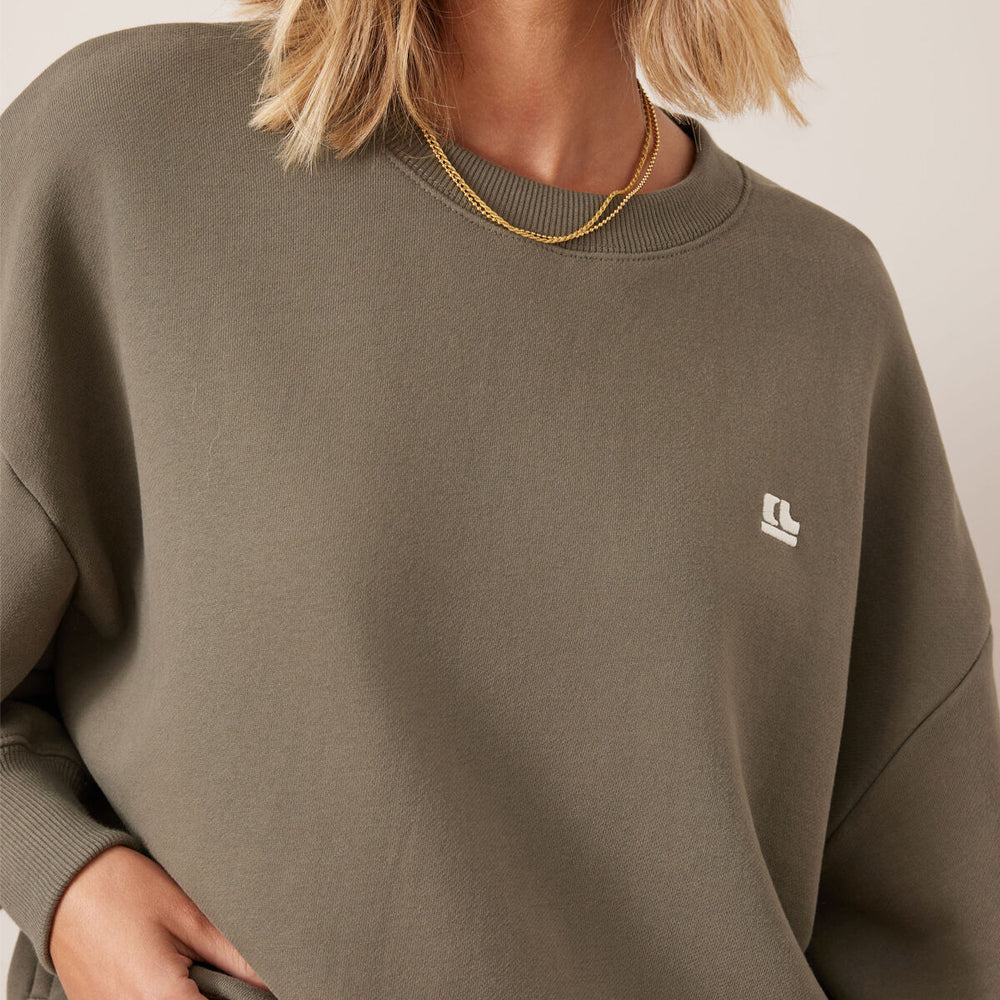 Quinn Slouchy Crew - Washed Olive - Image 4
