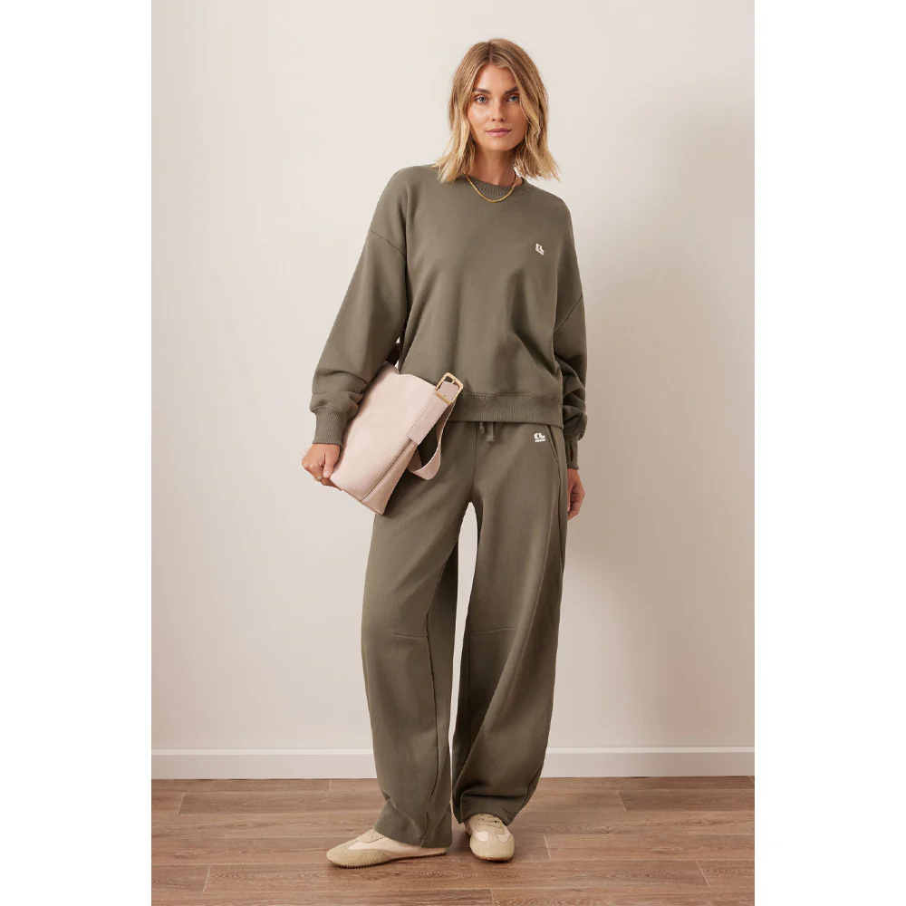 Quinn Slouchy Crew - Washed Olive - Image 7