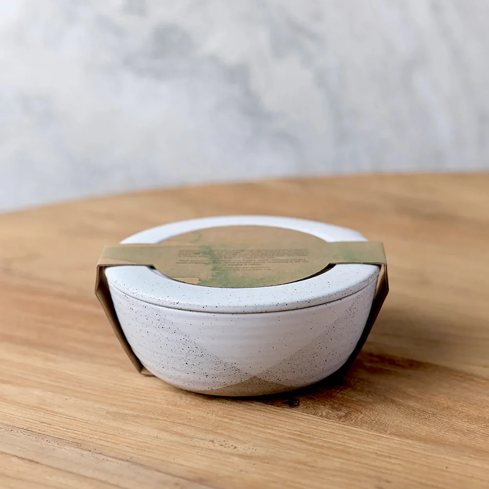 The Wanderer White Speckle 1L Container - Image 2
